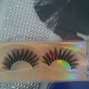 Oanvända fransar  - Säljer de pga fel model. Kan fraktas självklart ❤️ 