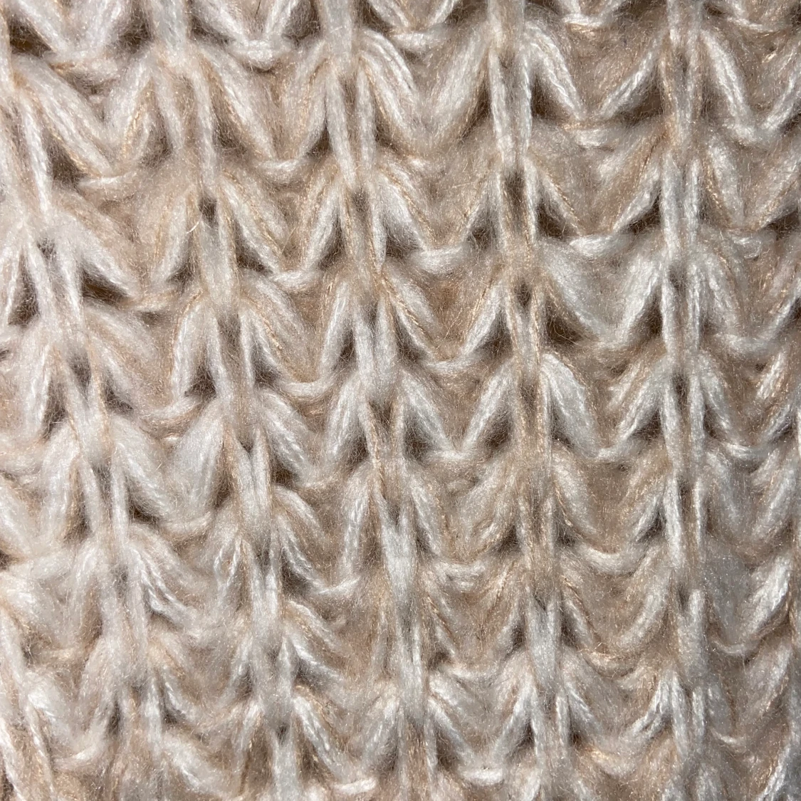 Stickad tröja från mango  - 91