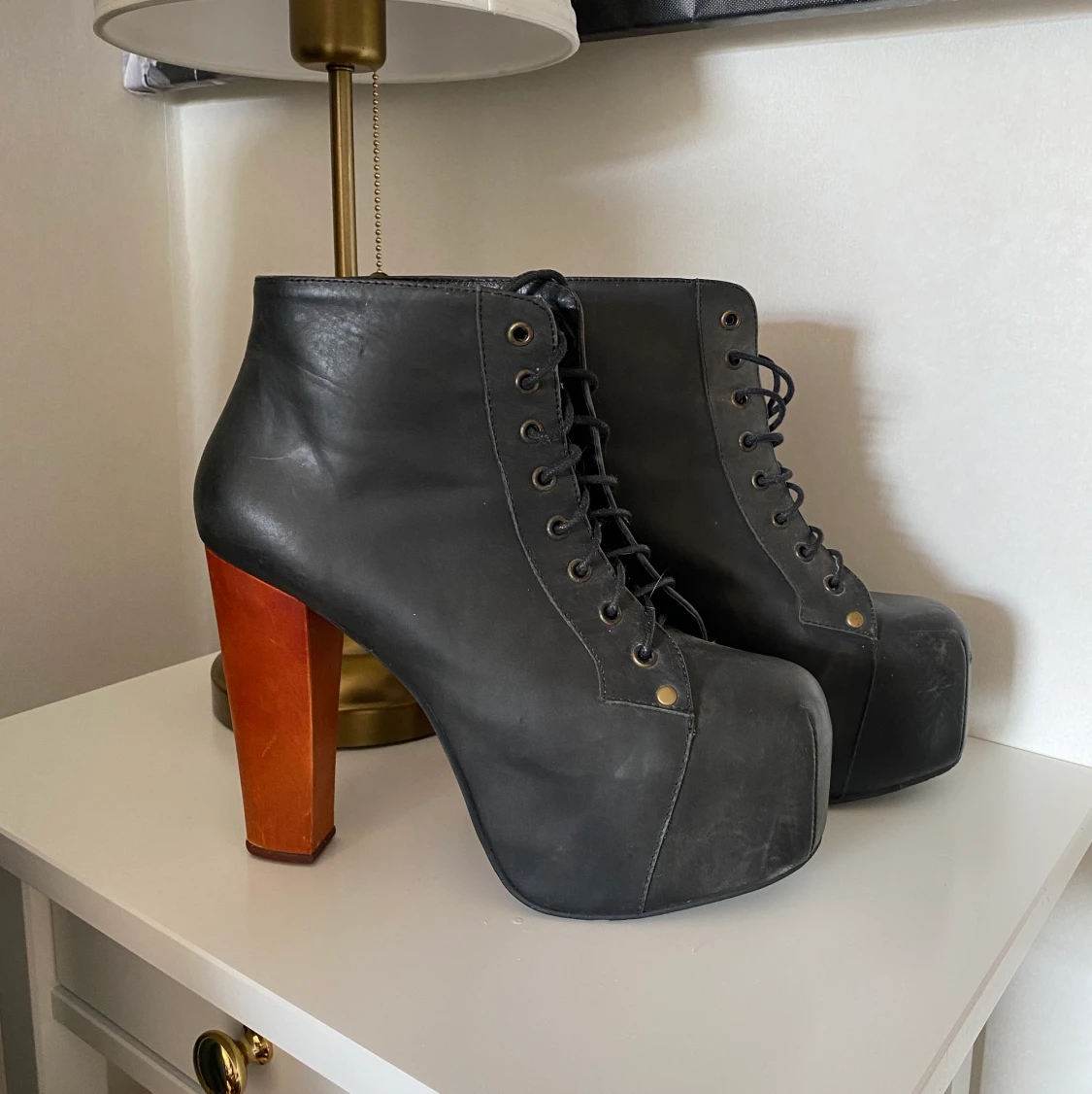 Jeffrey Campbell klackar 