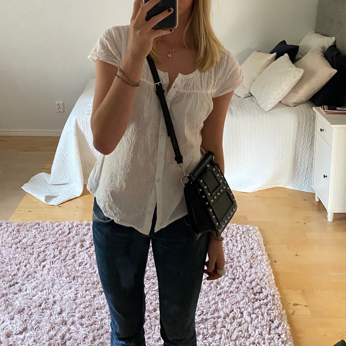 Zara väska med nitar 