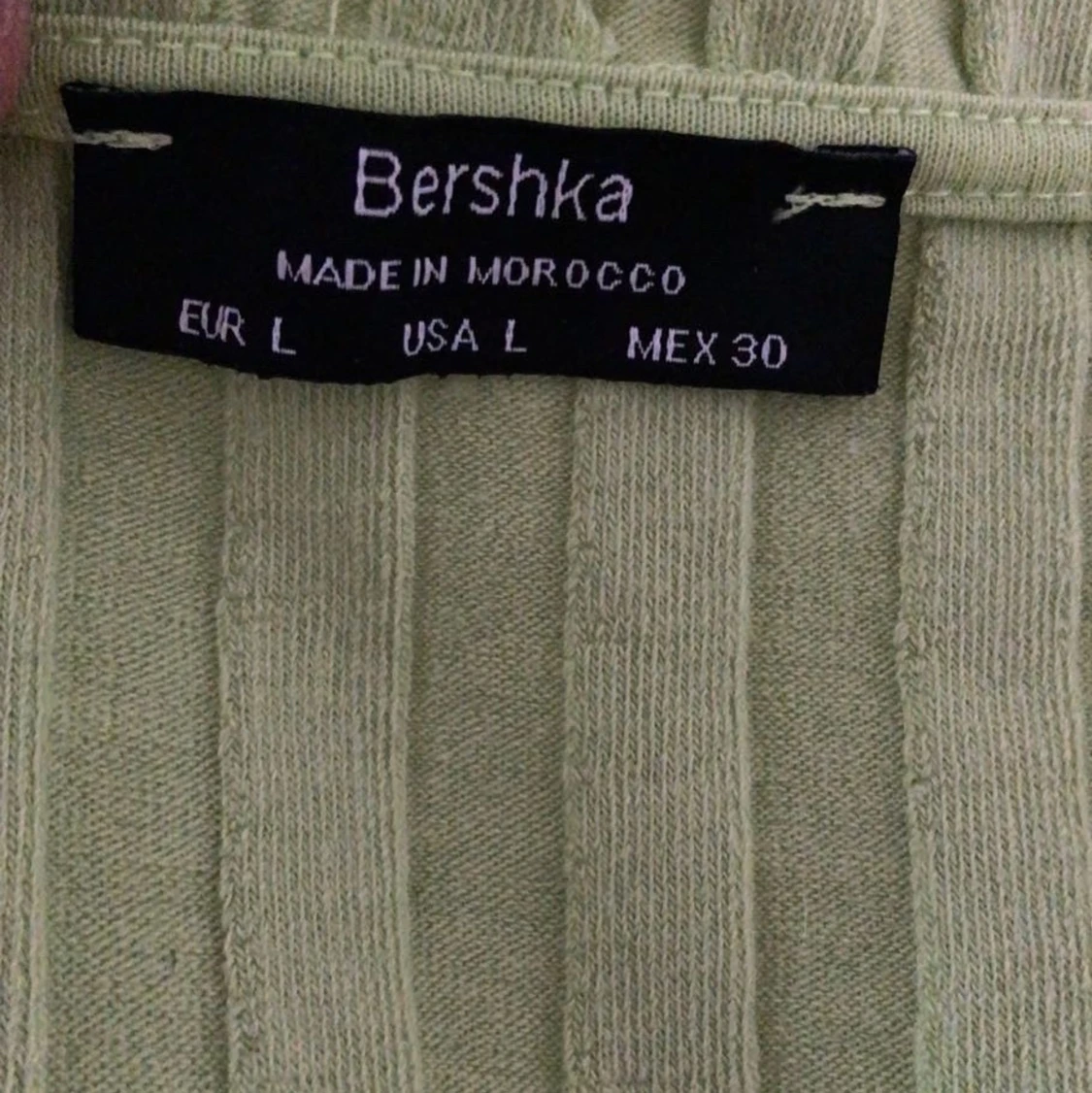 Bershka topp stl L - 91