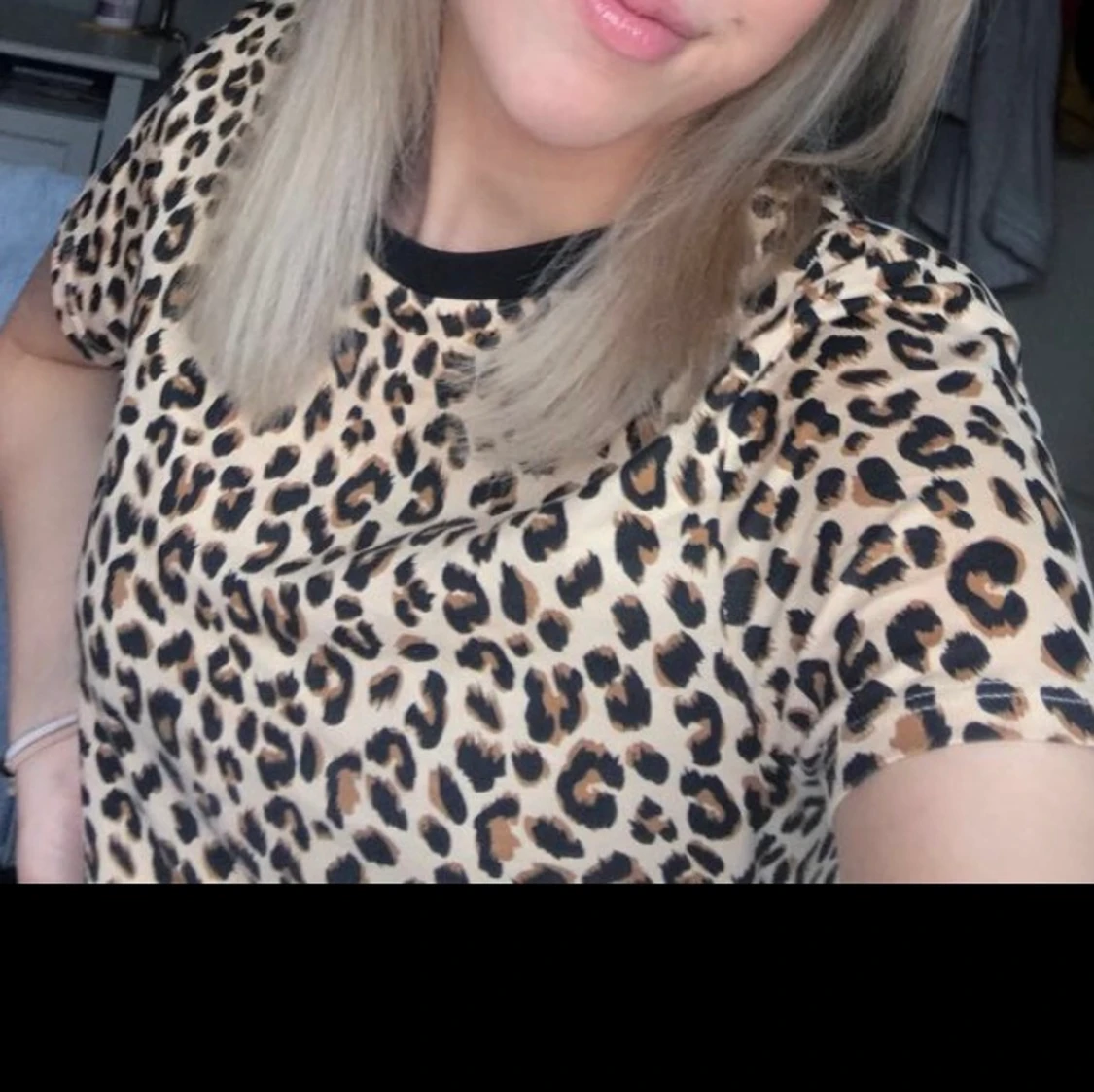 Leopard t-shirt från H&M  - 90