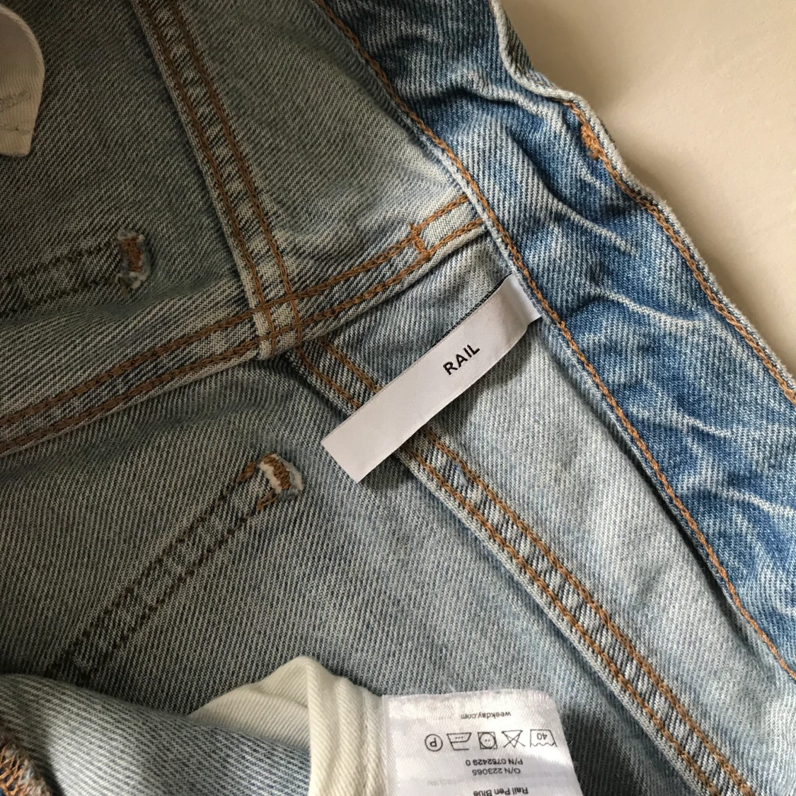 Weekday Rail Jeans - 91