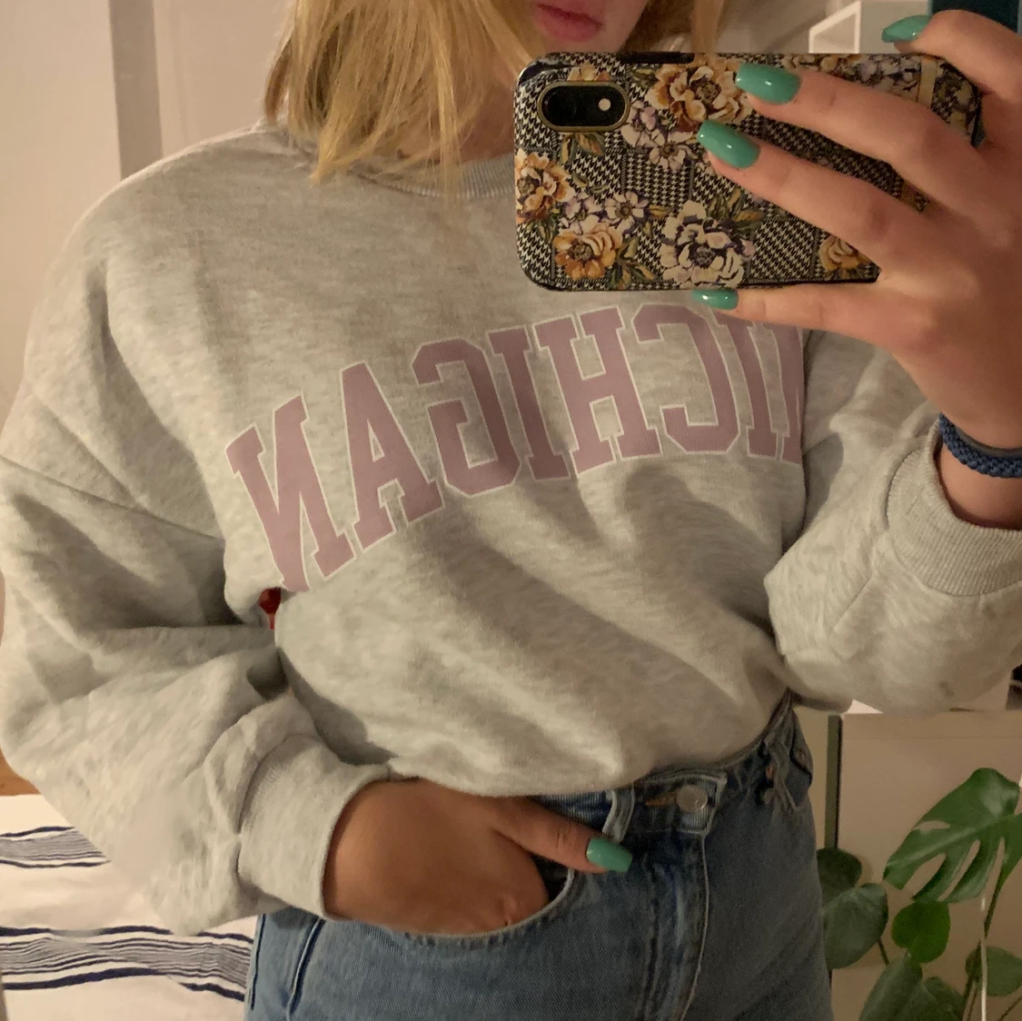 Sweatshirt från ginatricot - 90