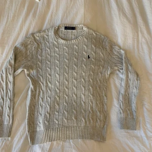 Kabelstickad RL  - Absolut nyskick använd fåtal gånger. er bilder kan fås vid intresse.