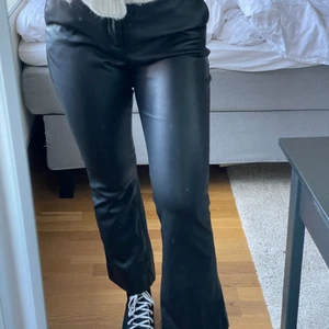 Skinbyxor  - Ankellånga skinbyxor från twist and tango, storlek 36.