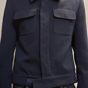 Oscar Jacobsson Jacka - Säsong: Sommar/Höst. Skick: Nyskick. Storlek 46(92cm). 