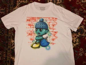 Yung lean tröja - Hejhej! Säljer denna snygga yung lean tisha som är i samarbete med artdealer som är playboycartis designer, den är knappt använd och otroligt snygg till sommarn