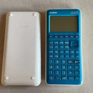 Miniräknare - Köpte en miniräknare till matte 1b, 2b och 3b men har aldrig riktigt använt! :)