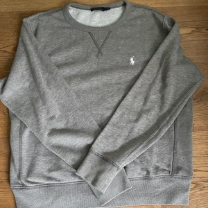 Ralph lauren tröja - Bra skick, passar mig som är xs/s