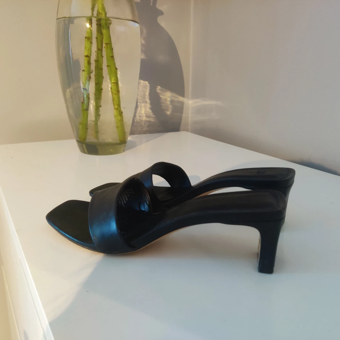 Populära sandaletter med klack från H&M💕 - 90