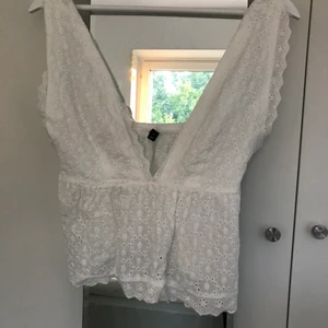 Linne - Fint linne! Säljer vidare då det sitter konstigt på mig 🌟