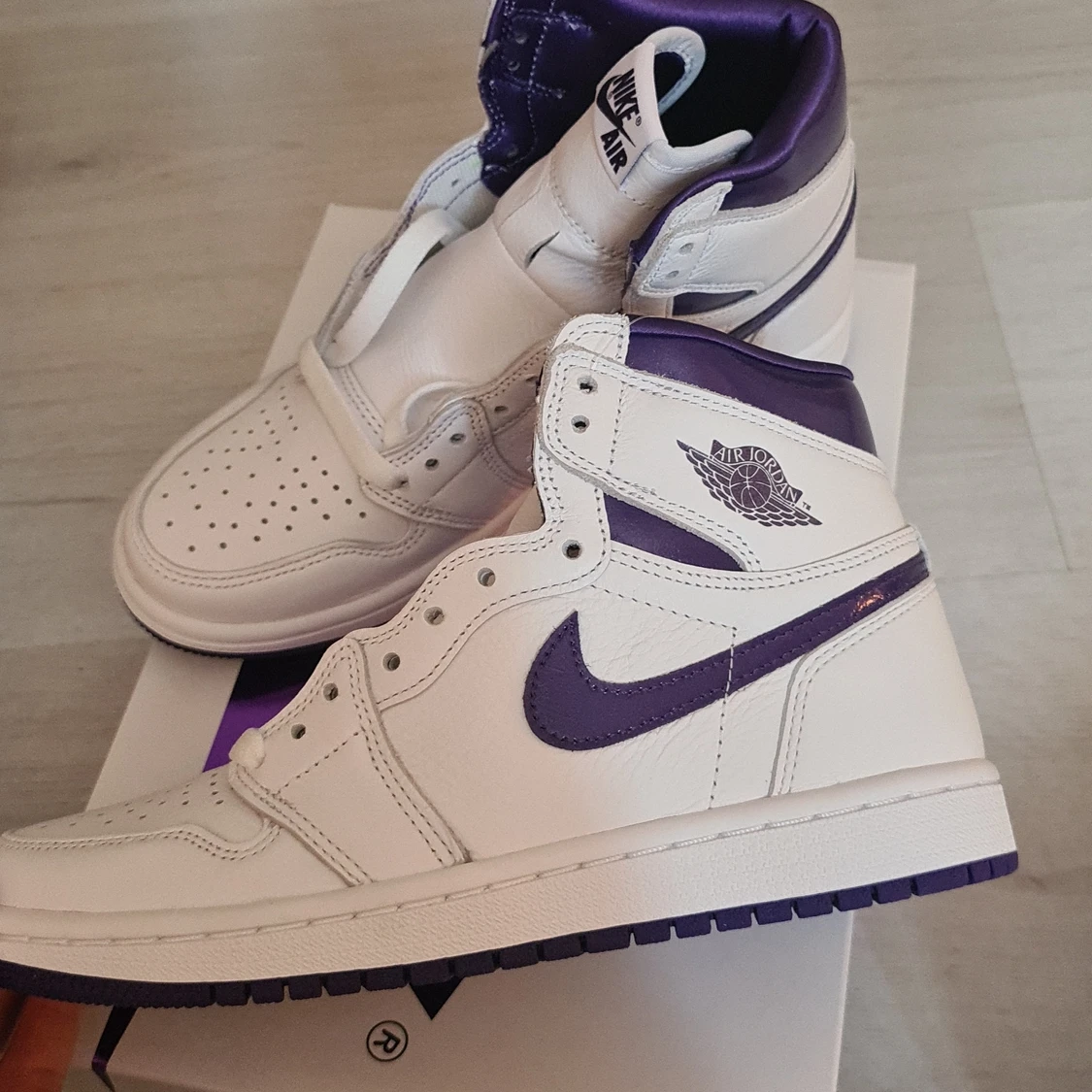 Jordan 1 High OG White/ Court purple DS - 91
