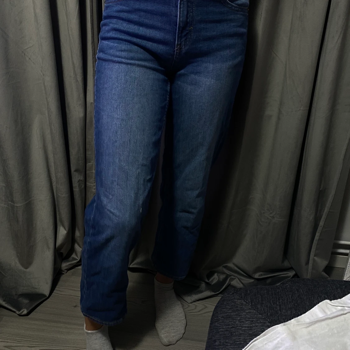 Mörka jeans