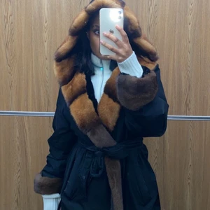 Päslkappa - Säljer denna kappa som använt 1 gång. Den är i superbra skick och bandet runt midjan följer med⚡️⚡️