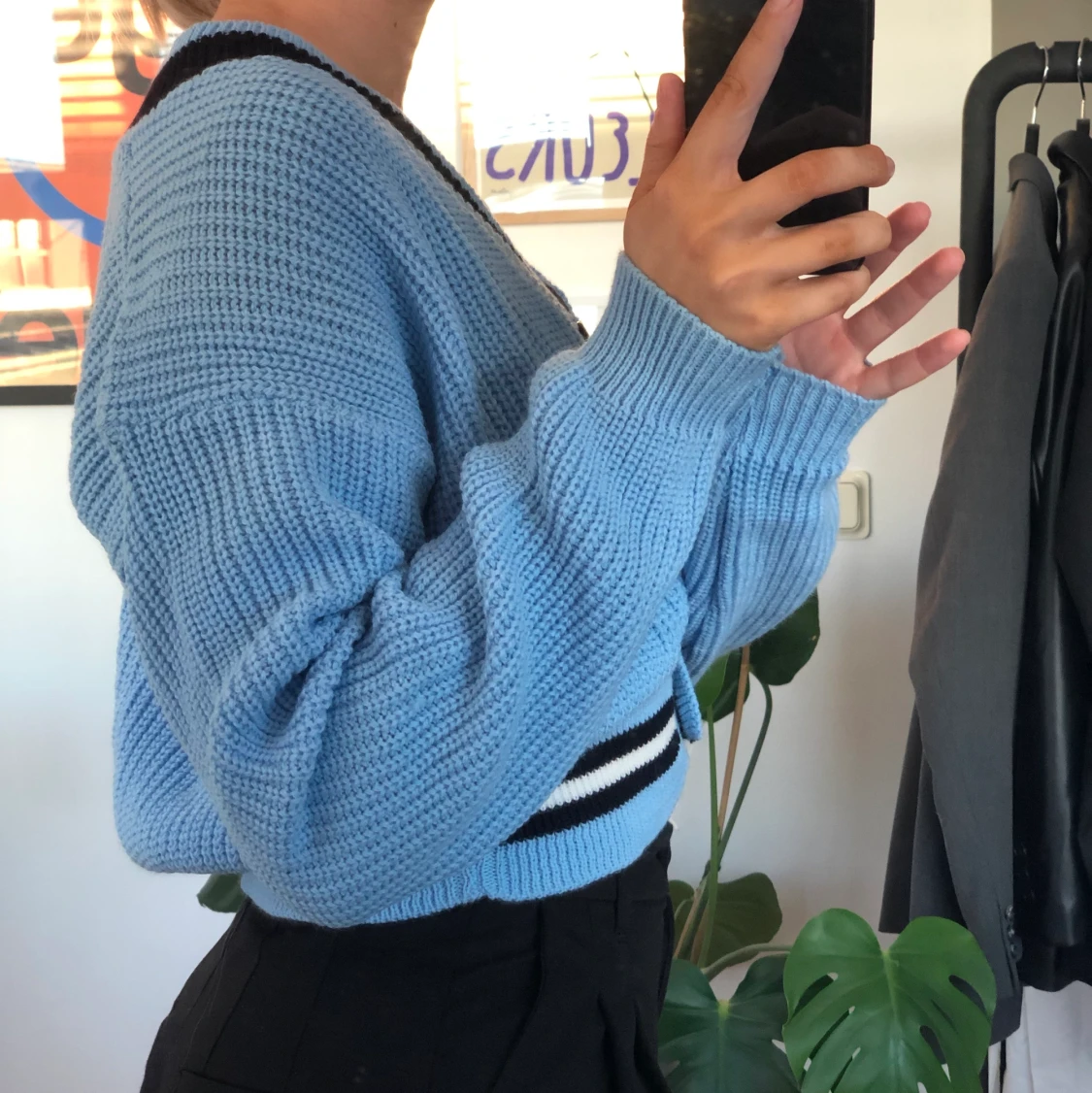 Blå stickad kofta  - 90