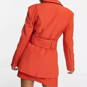 Orange / röd lång kavaj  - Lång kavaj mörk orange / ljus röd färg från märket GLAMOROUS. Jag använde denna som kavajklänning! 