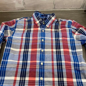 Gant skjorta - En festlig och stilig skjorta 👔 som passar bra överallt