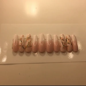 Rosa naglar  -  Ombre naglar 71 kr inklusive frakt ✨💅
