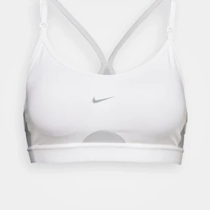 Nike bh  - Jätte snygg och skön topp. Fint skick 