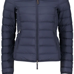 Pjs jacka  - Säljer min parajumperjacka! inga defekter. Fler bilder skickas mot begäran 💙💙💙 Kan tänka mig längre pris vid snabb affär 