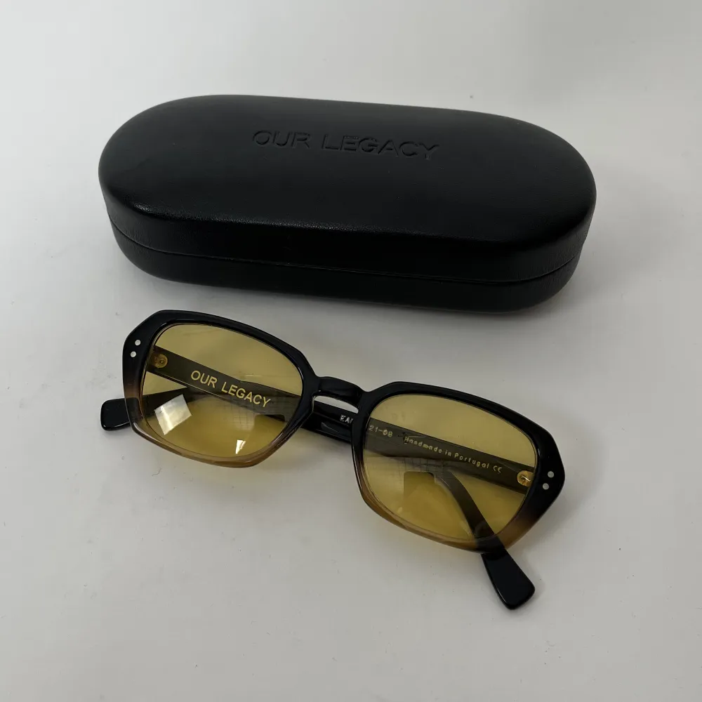 Our Legacy solglasögon med gult glas. Fint skick med fodral till. . Accessoarer.