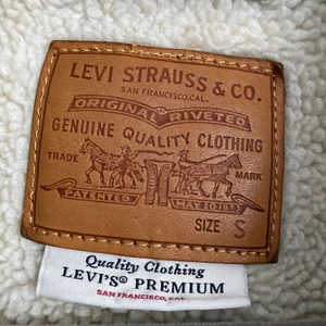 Levis jeansjacka  - Nytt skick! Nypris 1399