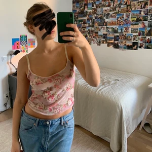 Meshlinne - Sååå fint linne köpt vintage. Älskar det med kommer tyvärr inte till användning 💝 frakt på 45 eller så möts vi på söder