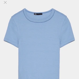 Blå topp - Fin blå tshirt från zara, helt oanvänd, enbart testad