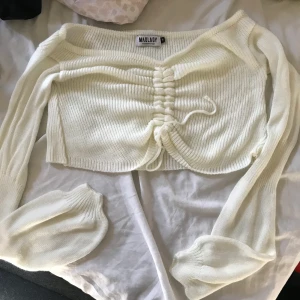 Stickad magtröja  - Stickad magtröja nakd 