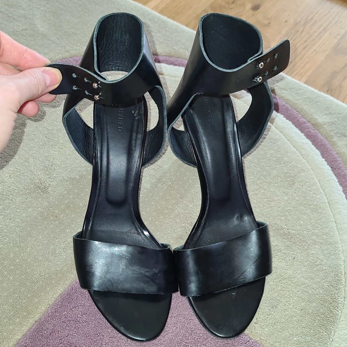 Strap heel WHYRED 40