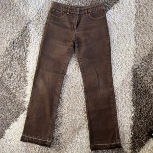 bootcut jeans - Bruna jättefina bootcut jeans, medelhög midja. Har sprättat upp fållen för att få dom lite längre