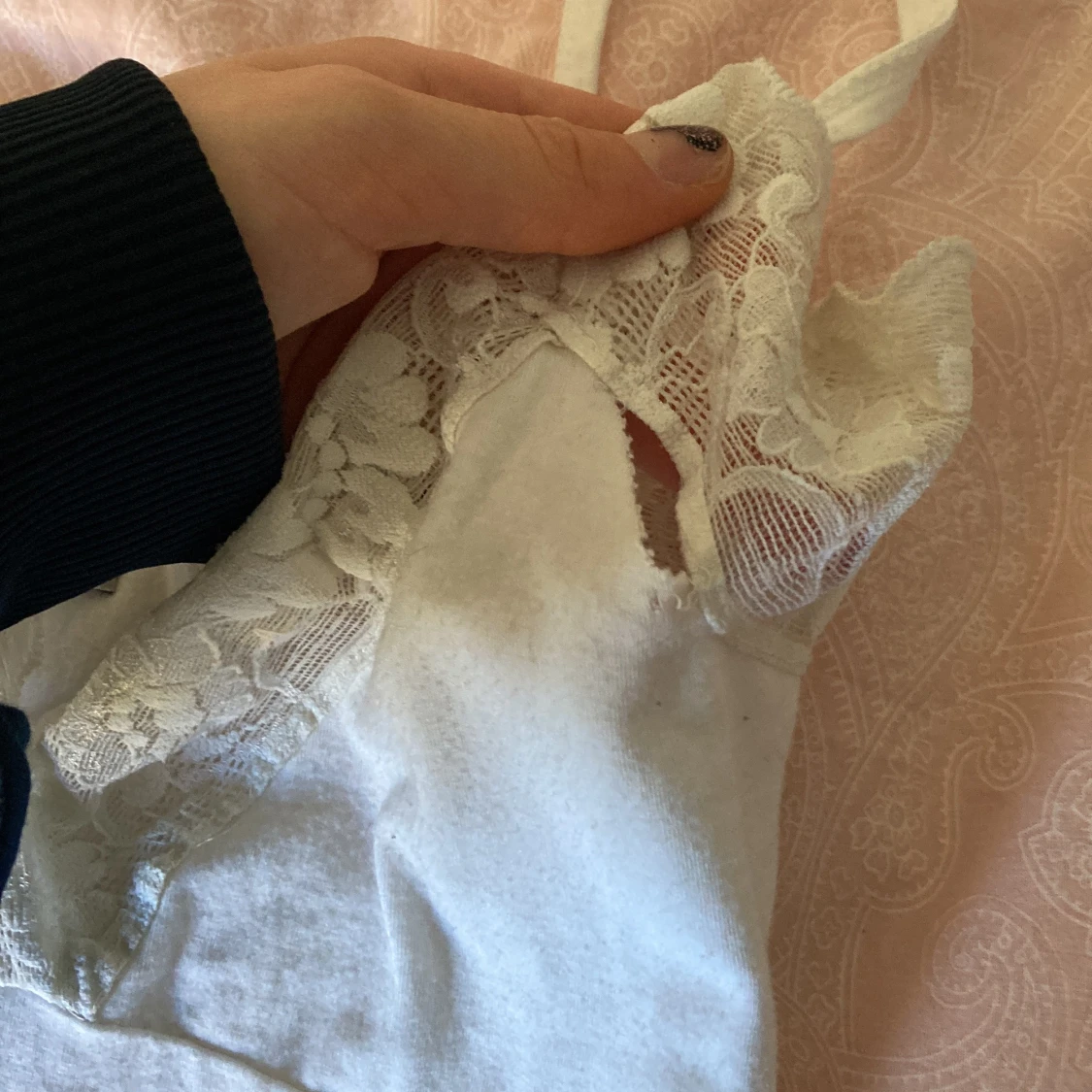 Vitt linne med spets  - 90