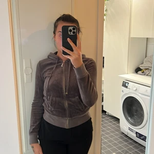 Juicy couture hoodie - Använd några gånger.
