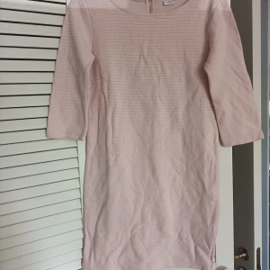 Klänning  - Klänning 