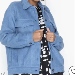 Co’couture ulljacka - Ulljacka i toppskick från Co’couture , skjortmodell. Nypris 1400. Köpare står för fraktkostnad