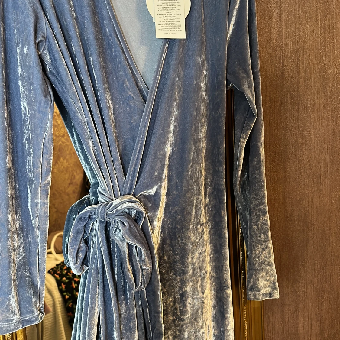 Oanvänd klänning - 90