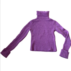 Stickad tröja - Varm tröja i fin rosalila färg 