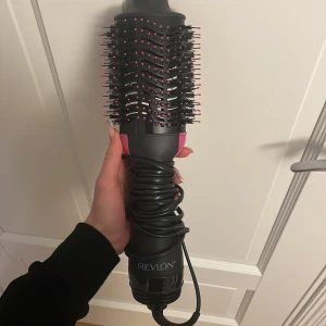 Värmeborste - Jättefin värmebostre från revolt använd endast en gång. Nyskick!