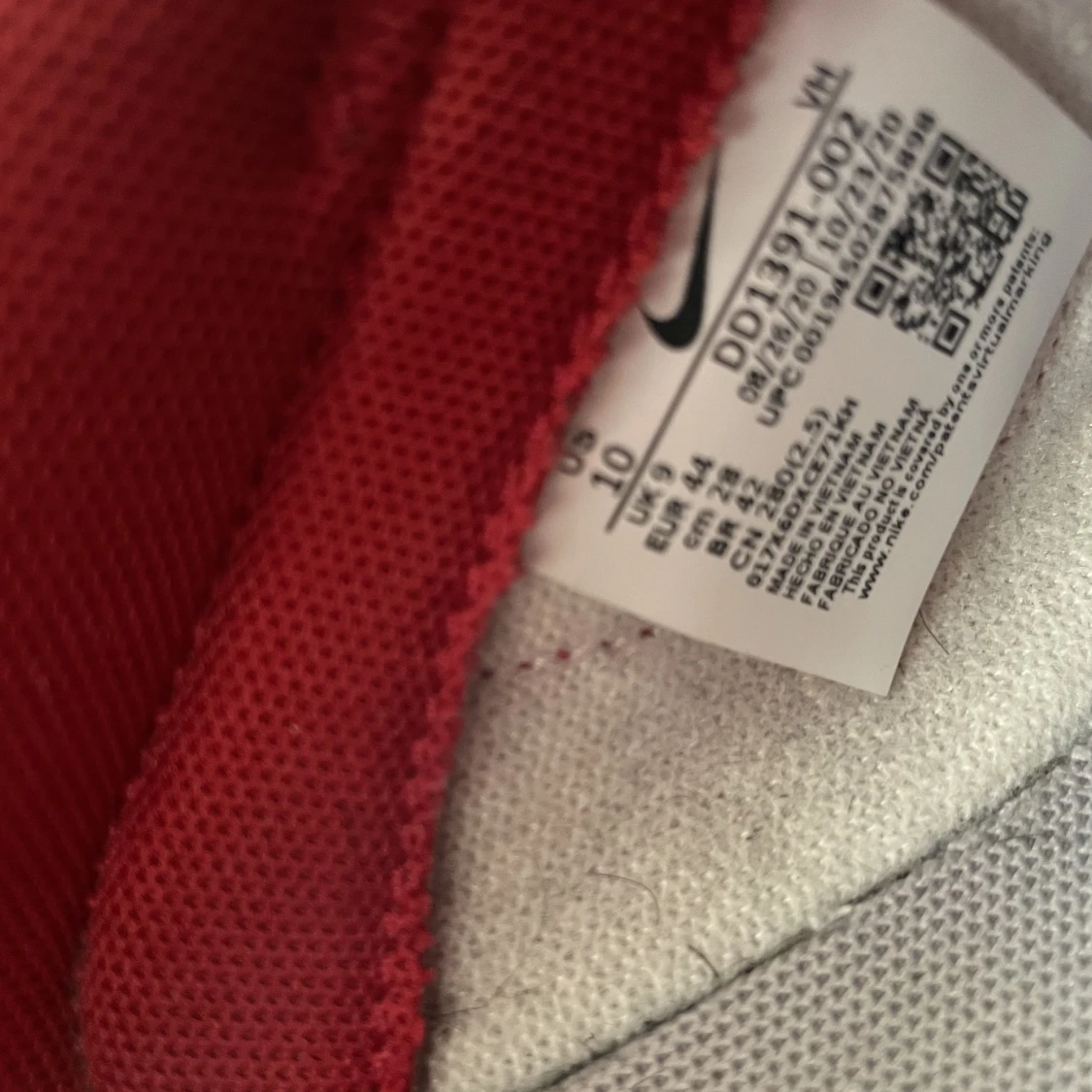 Nike Dunk Low Retro Medium Grey Varsity Red UNLV (GS) - 91