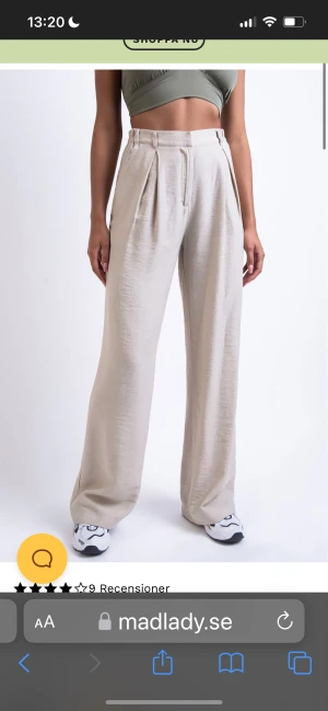 Madlady byxor - Säljer ett par Högmidjade Vida Byxor från Madlady i färgen Sienna. Har aldrig använt bara provat. Säljer pga är inte min still längre ❤️ kan diskutera om pris köptes för 599 säljer för mycket billigare ❤️