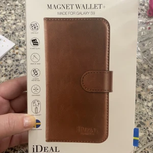 Mobilskal  - Samsung galaxy s9 mobilskal. (Plånboksfodral ) helt nytt pga felköp. Köparen står för frakt  
