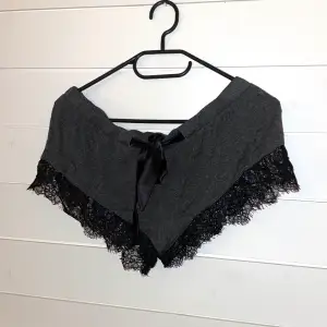 Söta mjukis shorts från Hunkemöller storlek S