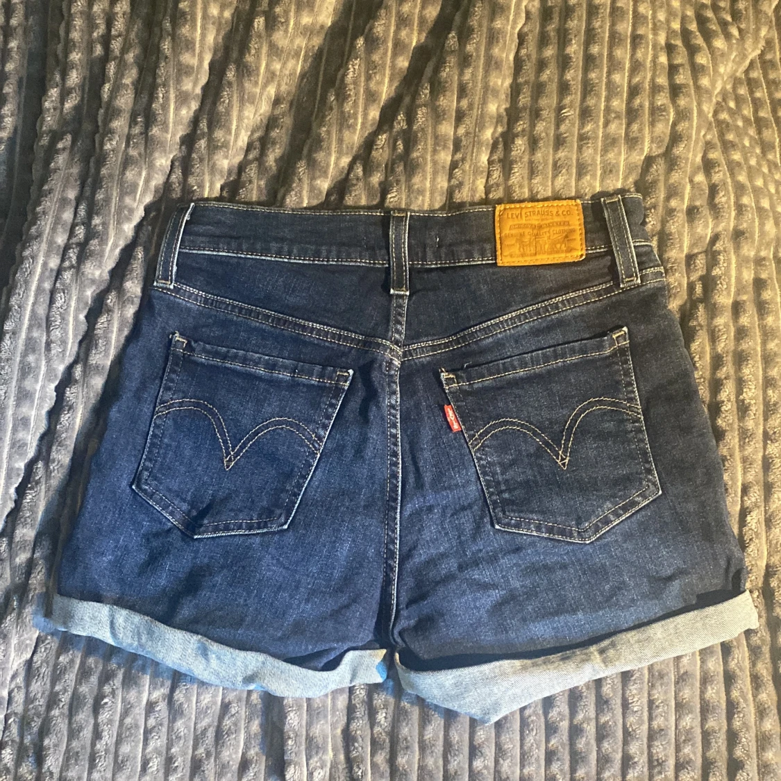 Levis shorts - 90