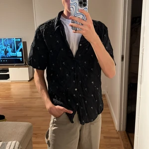 Skjorta från H&M Strl L - Skjorta från H&M Strl L 