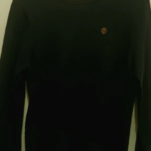 NNO7 HERR TRÖJA - NNO7 Herr tröja, size:xxl men liten i storleken, blå, bomull 85% ull 15%, bra skick.