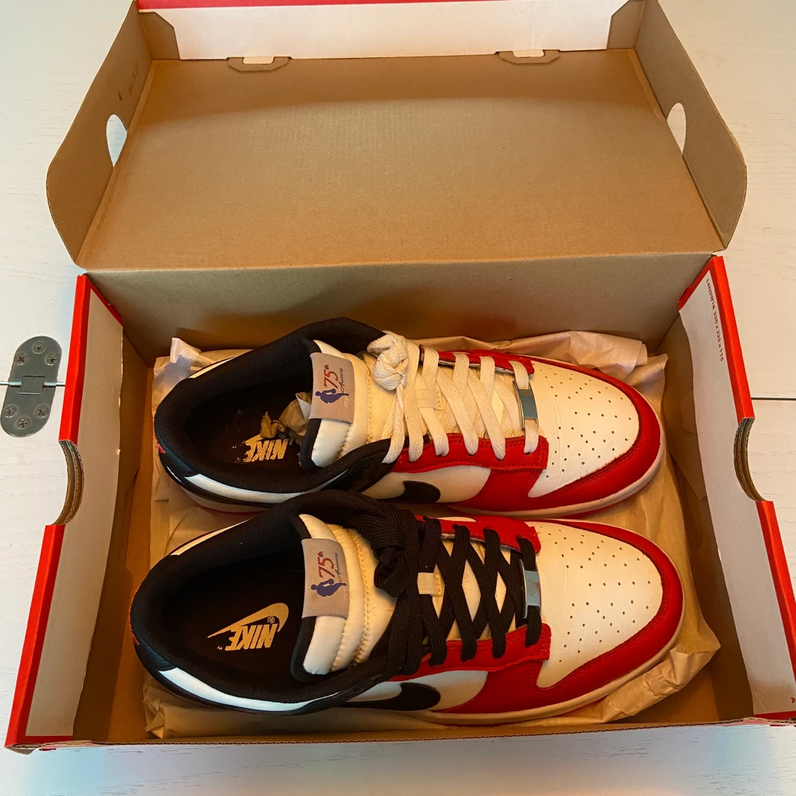 Nike dunk low chicago, 75th anniversery. - 90