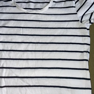 T shirt - Randig t shirt köpt på Ullared. Fint skick