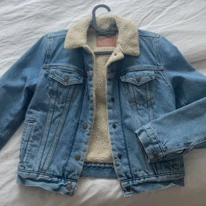 Levi’s Fodrad jeansjacka -  - Nyskick  