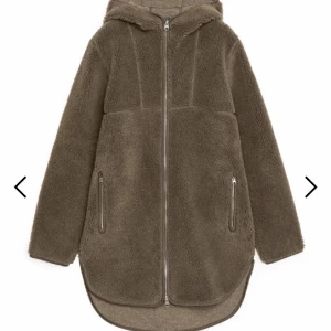 SÖKER Arket jacka M-L - Söker denna jackan från Arket i Stl M-L 🥰